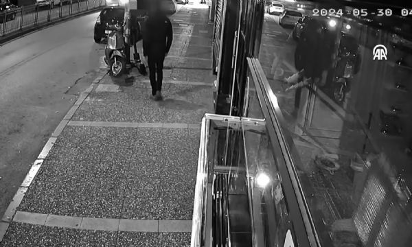 Motosiklet hırsızı kamerada!